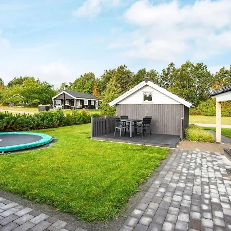 8 Person In Holiday home Hovborg