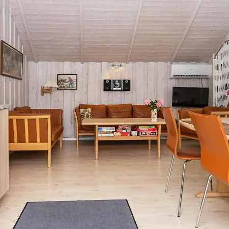 Holiday home 8 Person In *