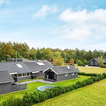 8 Person In Holiday home
