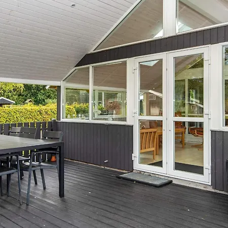 Family Retreat In - By Traum * Hovborg