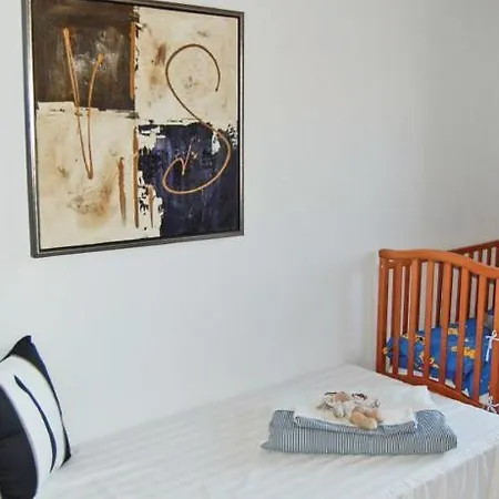 Family Retreat In - By Traum