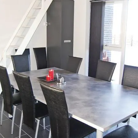 Family Retreat In - By Traum *